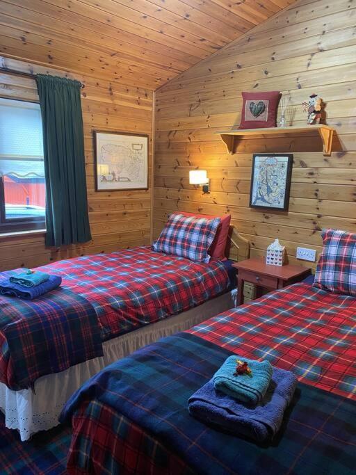 Cozy Cabin With Stunning Loch Lomond Views Rowardennan Exterior photo