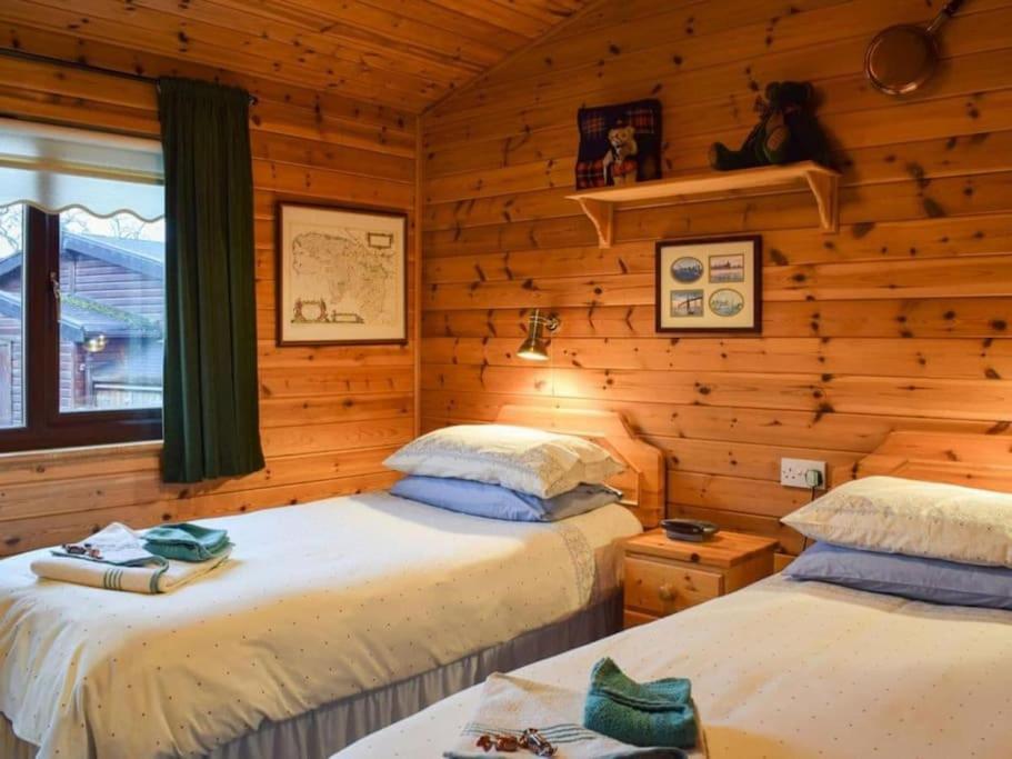 Cozy Cabin With Stunning Loch Lomond Views Rowardennan Exterior photo