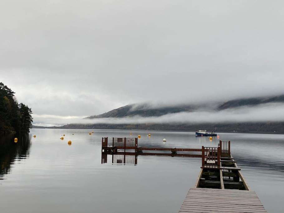 Cozy Cabin With Stunning Loch Lomond Views Rowardennan Exterior photo