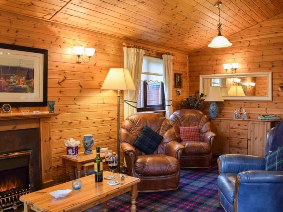 Cozy Cabin With Stunning Loch Lomond Views Rowardennan Exterior photo